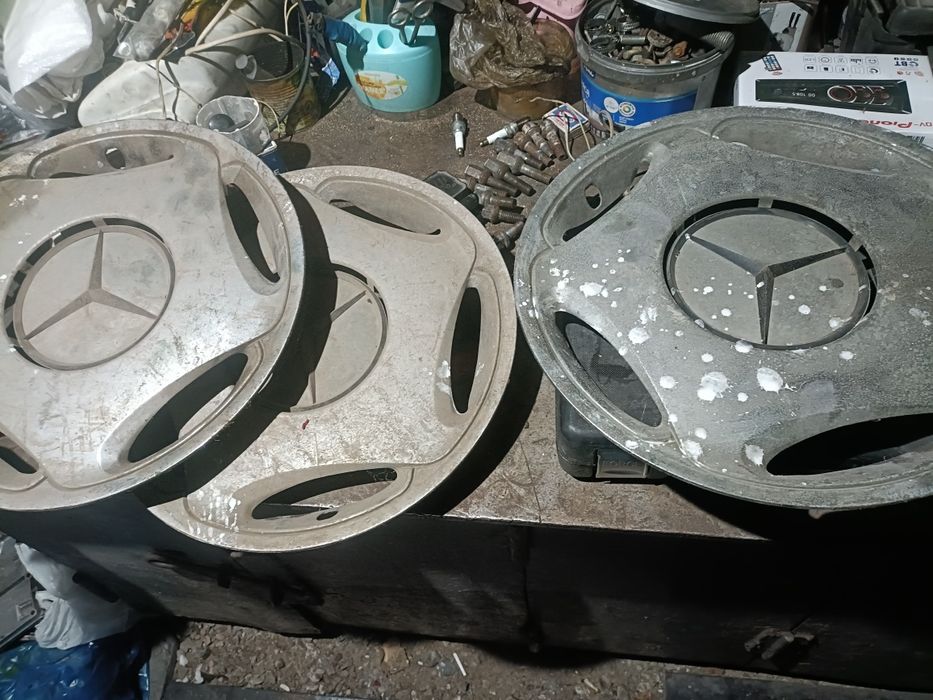 Колпаки Мерседес диски