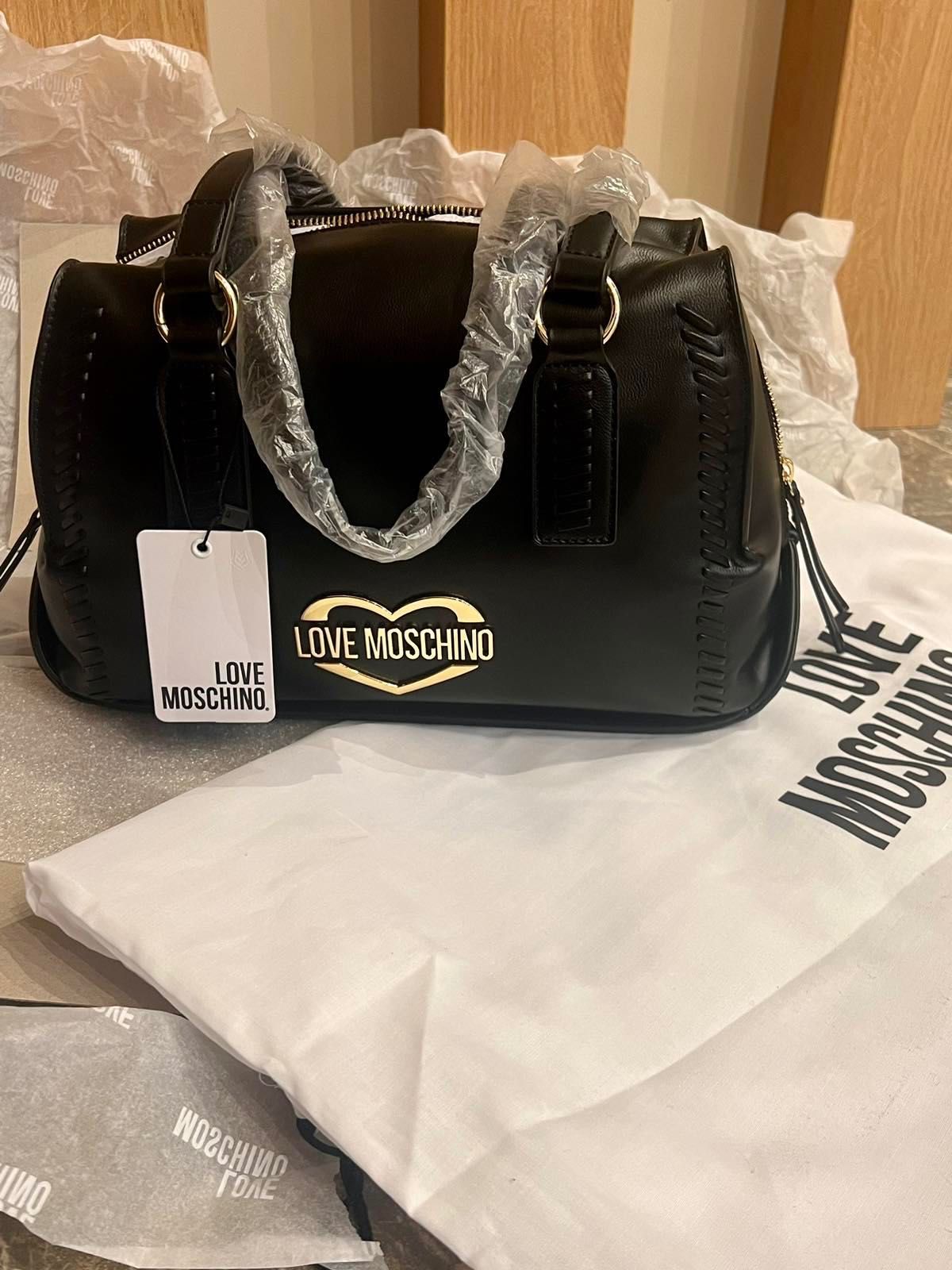 чанта Love Moschino