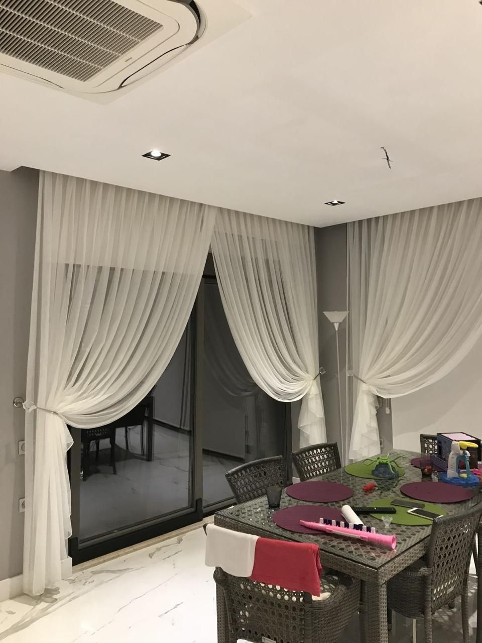Шторы и карниз продаем