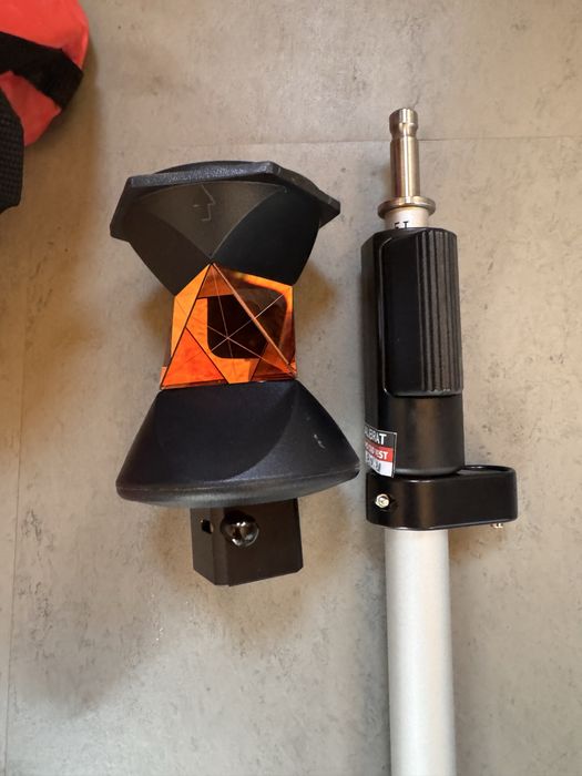 Stație totală TCRA 1102plus robotică