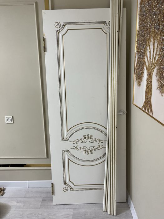 Продам межкомнатный дверь