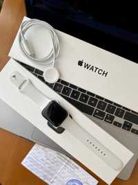Apple Watch SE 2nd Gen 44mm акб 100%