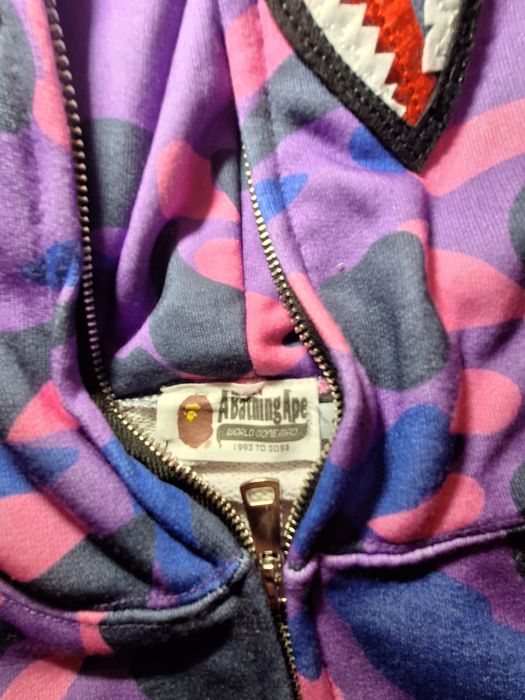 Екип на Bape нов