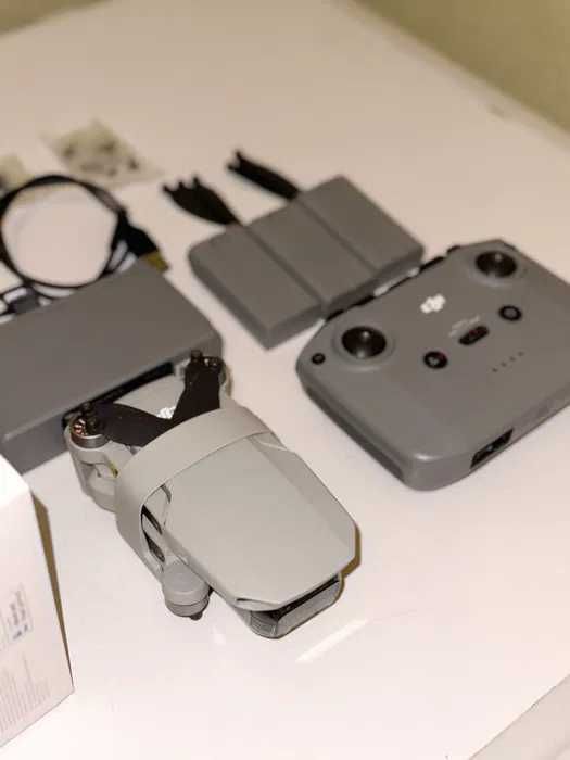 Дрон DJI Mini 2 Fly More Combo