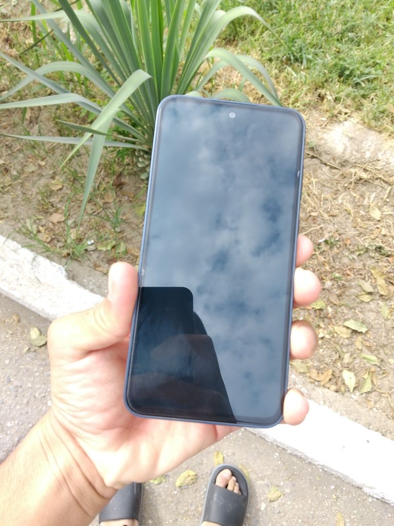 Samsung a35 5g A+ holatda