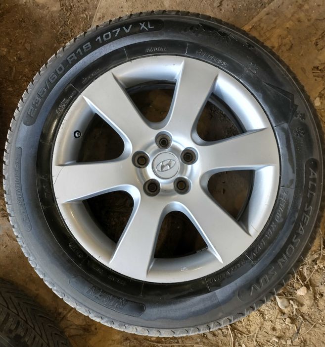 Джанти с гуми 235/60/18 Hyundai