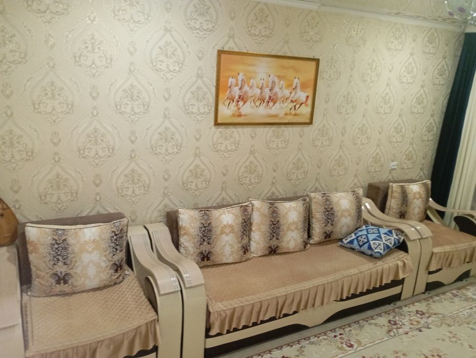 Продам Диван с креслом