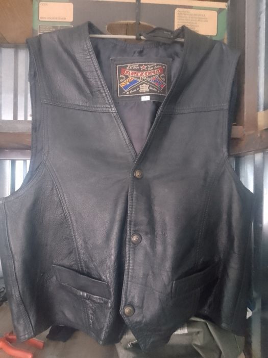 Vind geaca piele de motociclist