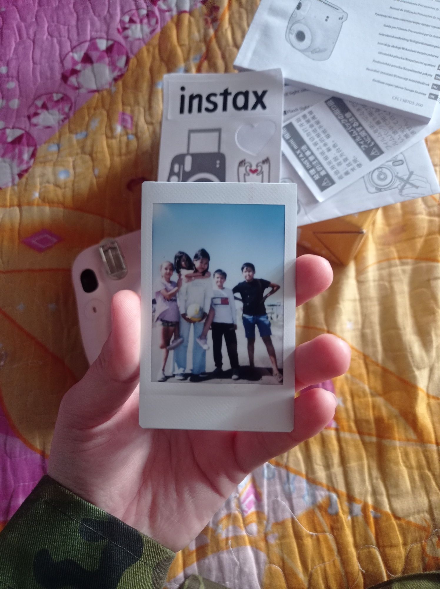 Продам Instax mini 11