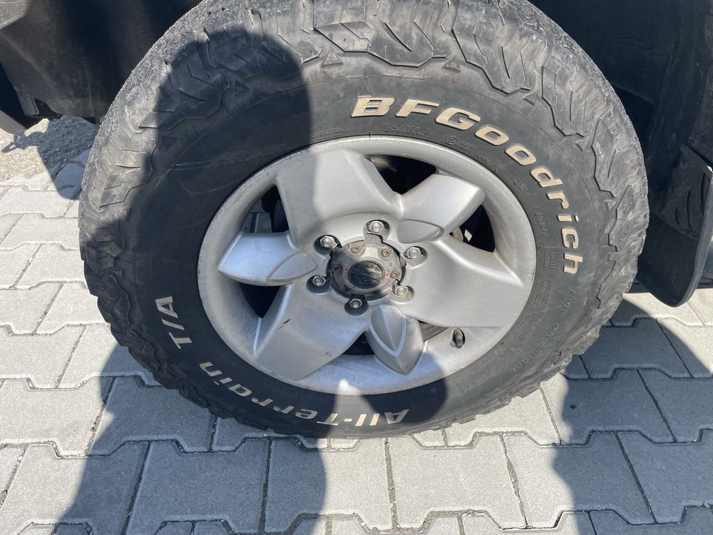 BF Goodrich 235/70r16