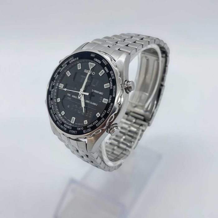 Seiko GMT World Time Chronograph мъжки дигитален аналогов часовник