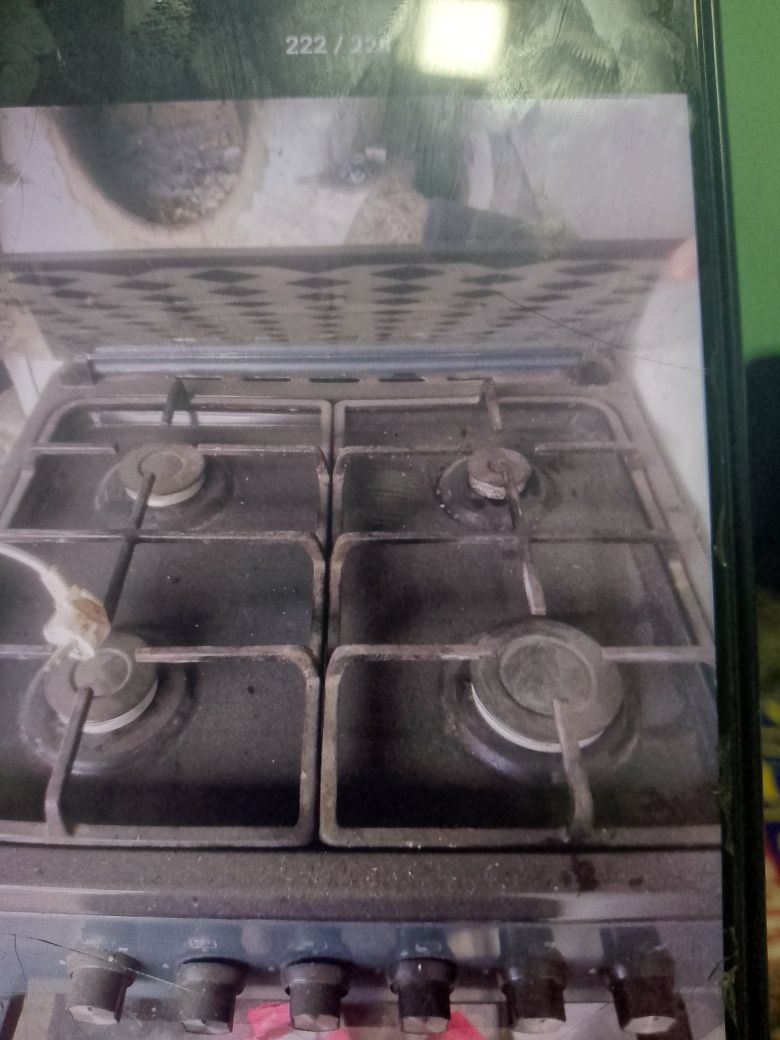 Gaz plita sotiladi