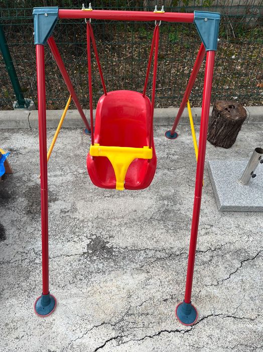 Продавам употребявана бебешка люлка перфектно състояние