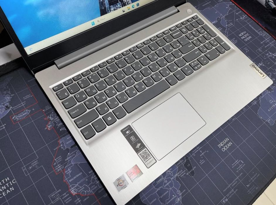 Офисный ноутбук Lenovo ideapad 3 - AMD Athlon Silver/4Gb/SSD256Gb