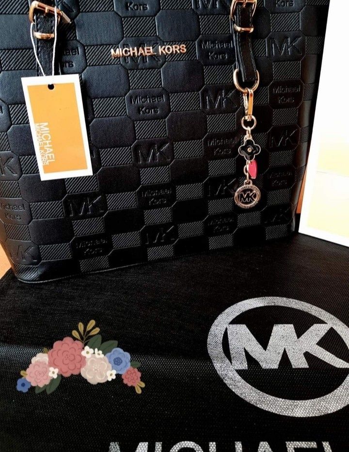 Geanta Michael Kors ,logo imprimat, new collection, etichetă ,saculet