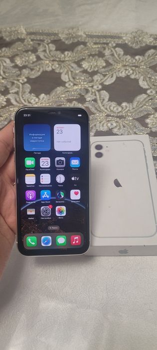 Apple Iphone 11 128GB White Silver Original Karobka Holati Yaxshi Zor