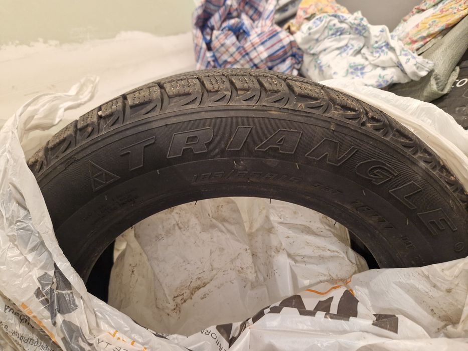 Продаю зимние шины Triangle 185/65 R15 липучка