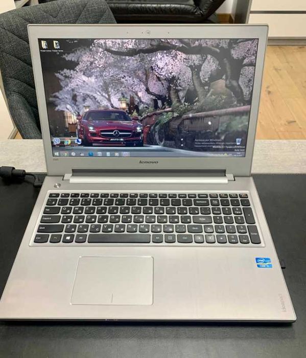 Lenovo IdeaPad Z500 с мышкой и сумкой / ОЗУ 8 ГБ, ССД 128 ГБ, Core i3