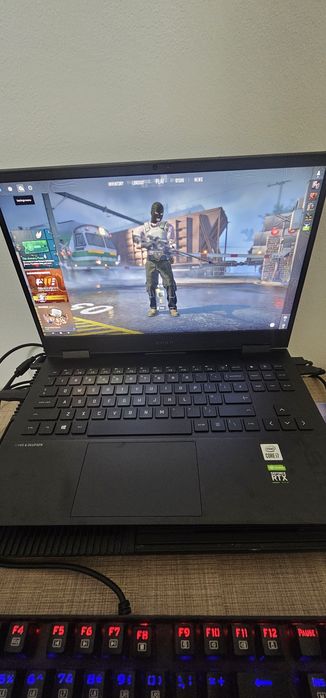 Laptop gaming OMEN 015