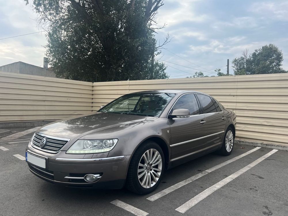 Volkswagen Phaeton editie speciala Individual 3.0 diesel 4x4