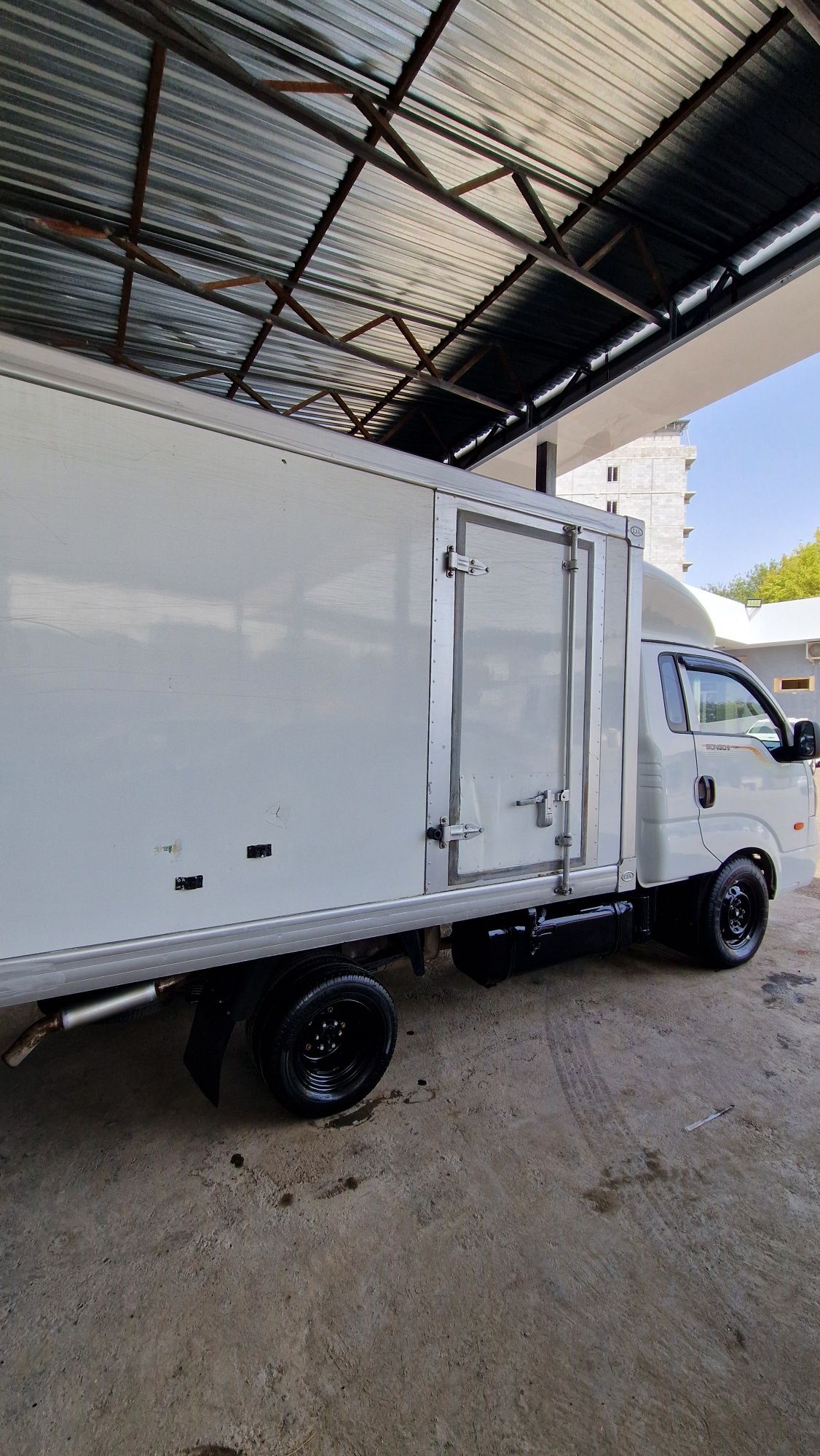 Kia bongo refrejerator