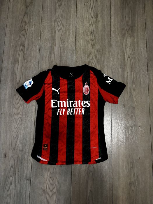 Ac Milan home jersey Modric