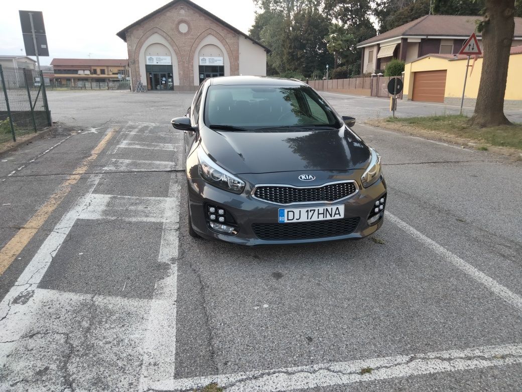 Kia ceed 1.6 crdi 136cv gt line