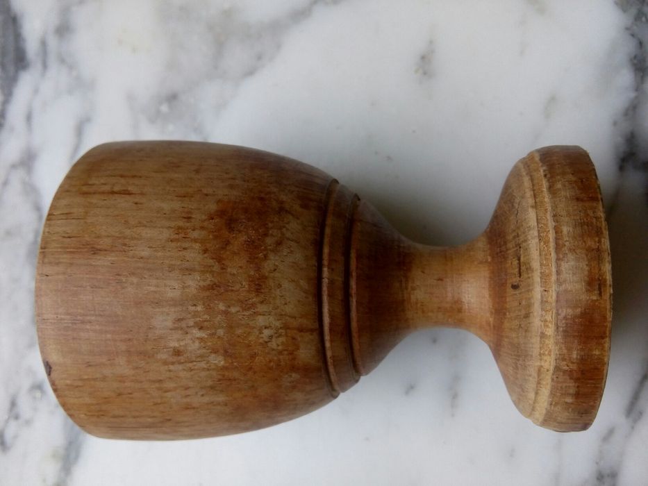 Дървени чашки за яйце два броя