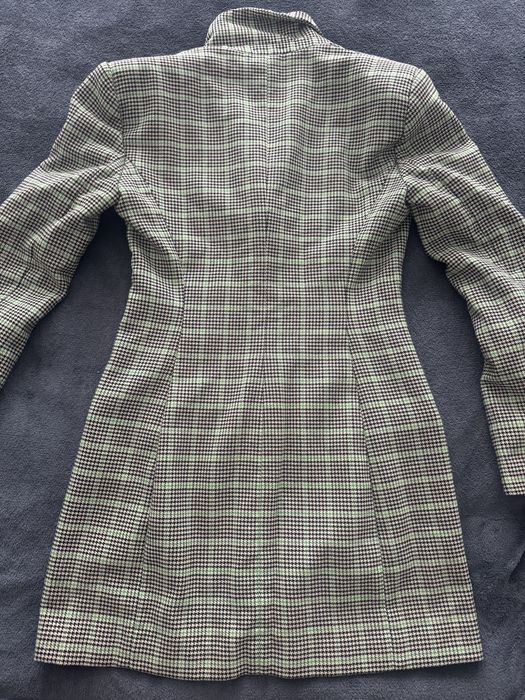 Рокля тип сако на Зара