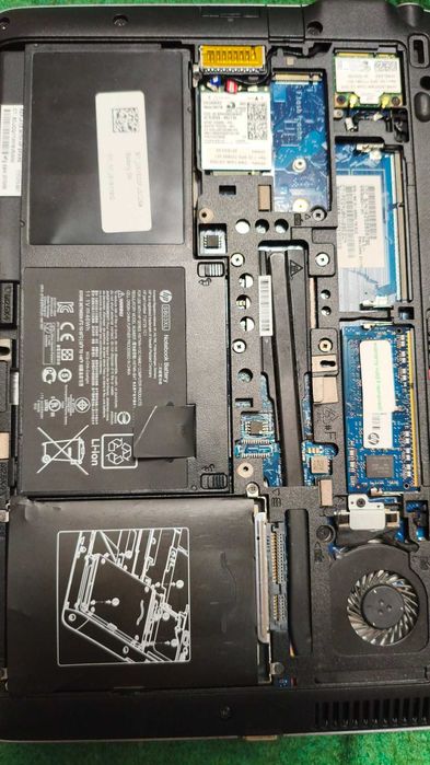 Лаптоп за части HP EliteBook 820G1