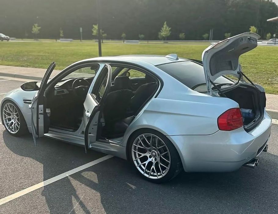 BMW E90 M3 2009.