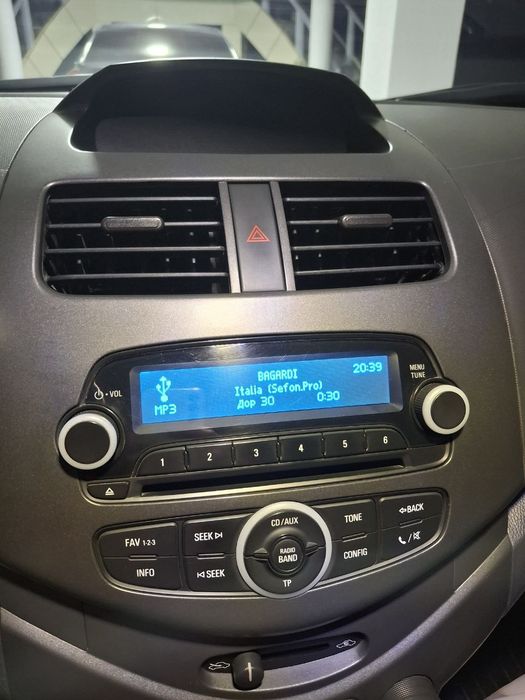 Spark magnitofon bez bluetooth