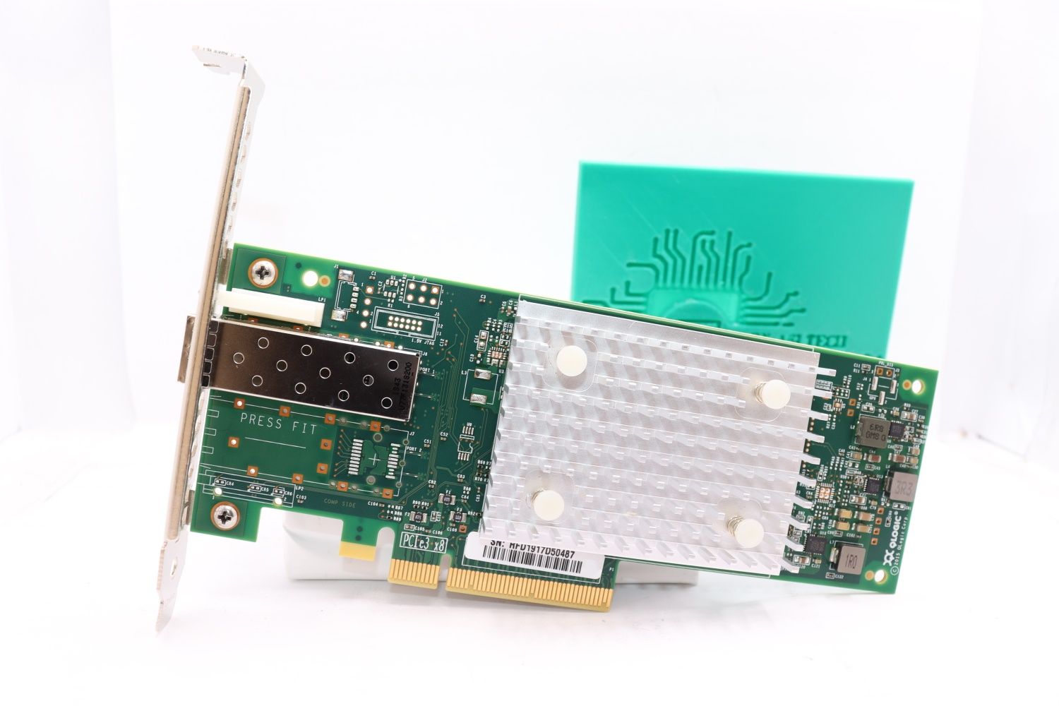 Placa de retea/HBA Dell Qlogic QLE2690 16Gb Single Port FC SFP+ 0YNFDG
