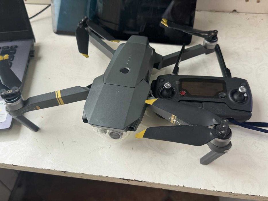 DJI  mavic pro fiy more combo