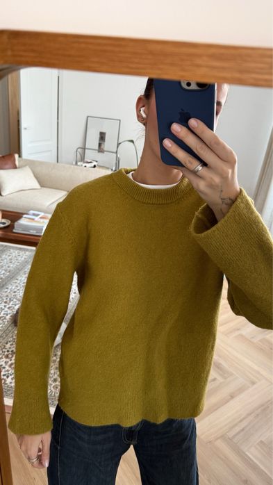 ПРОДАМ женские свитера