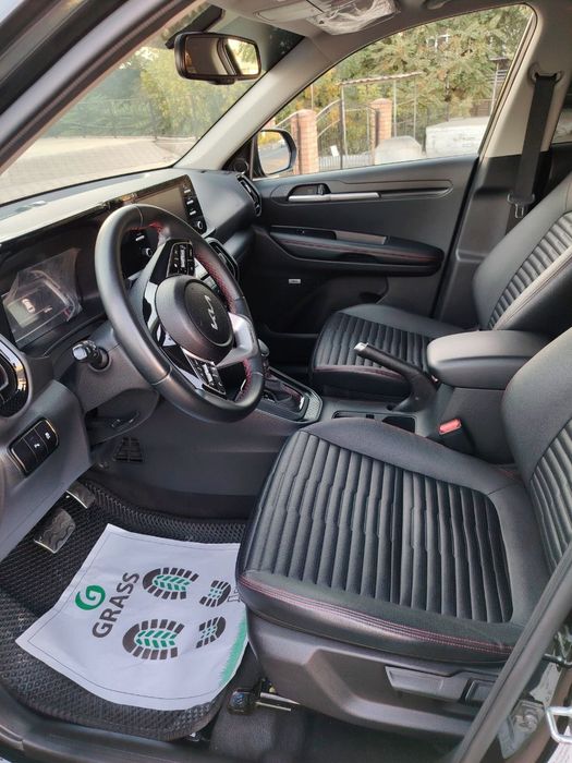 Kia sonet 2025 sotiladi