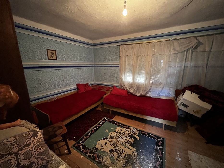 Масивна къща в село Градец област Видин