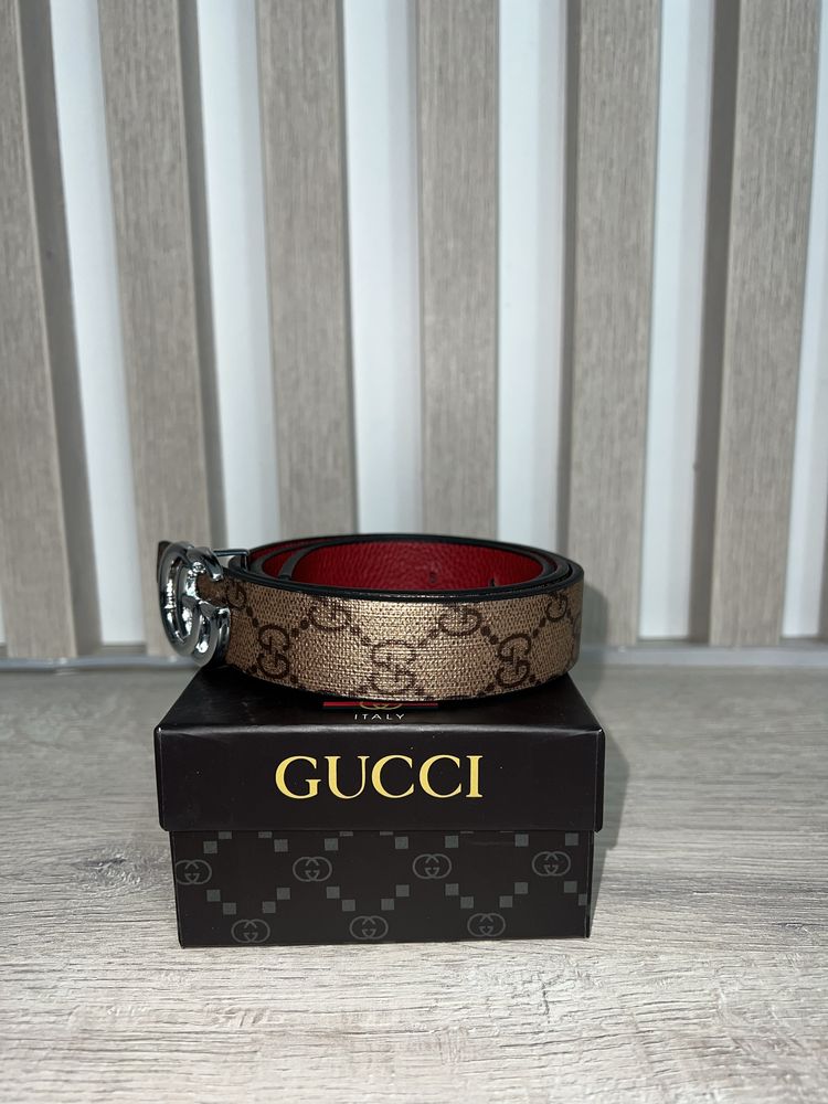 Curea Gucci colecția nouă