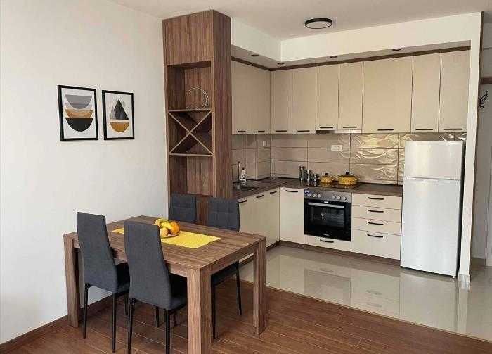 Дава се под наем Двустаен апартамент в Бургас, Възраждане - 60 кв.м за 229.5 € - Снимка #2