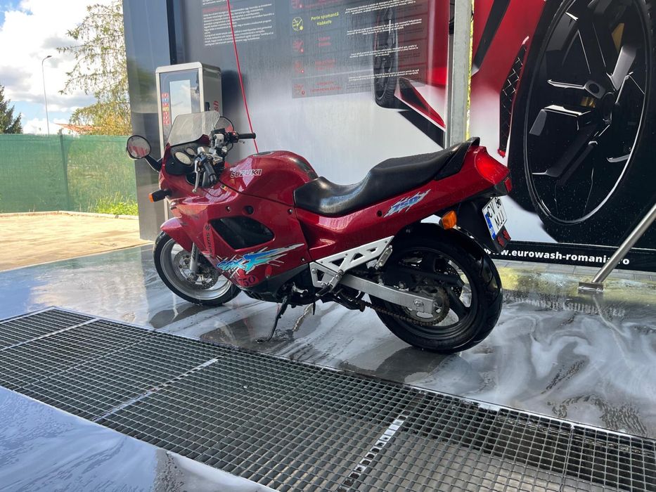 Suzuki GSX F Katana