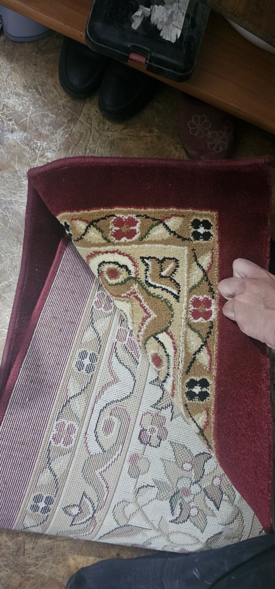 Кілем сатылады бу