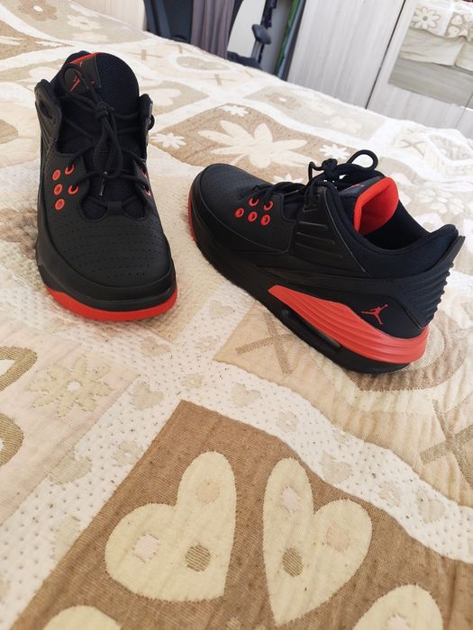 Jordan Max Aura 5 (Nike)