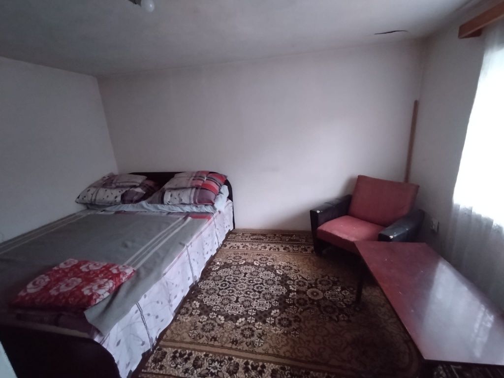 Casa cu 3 camere in Ineu