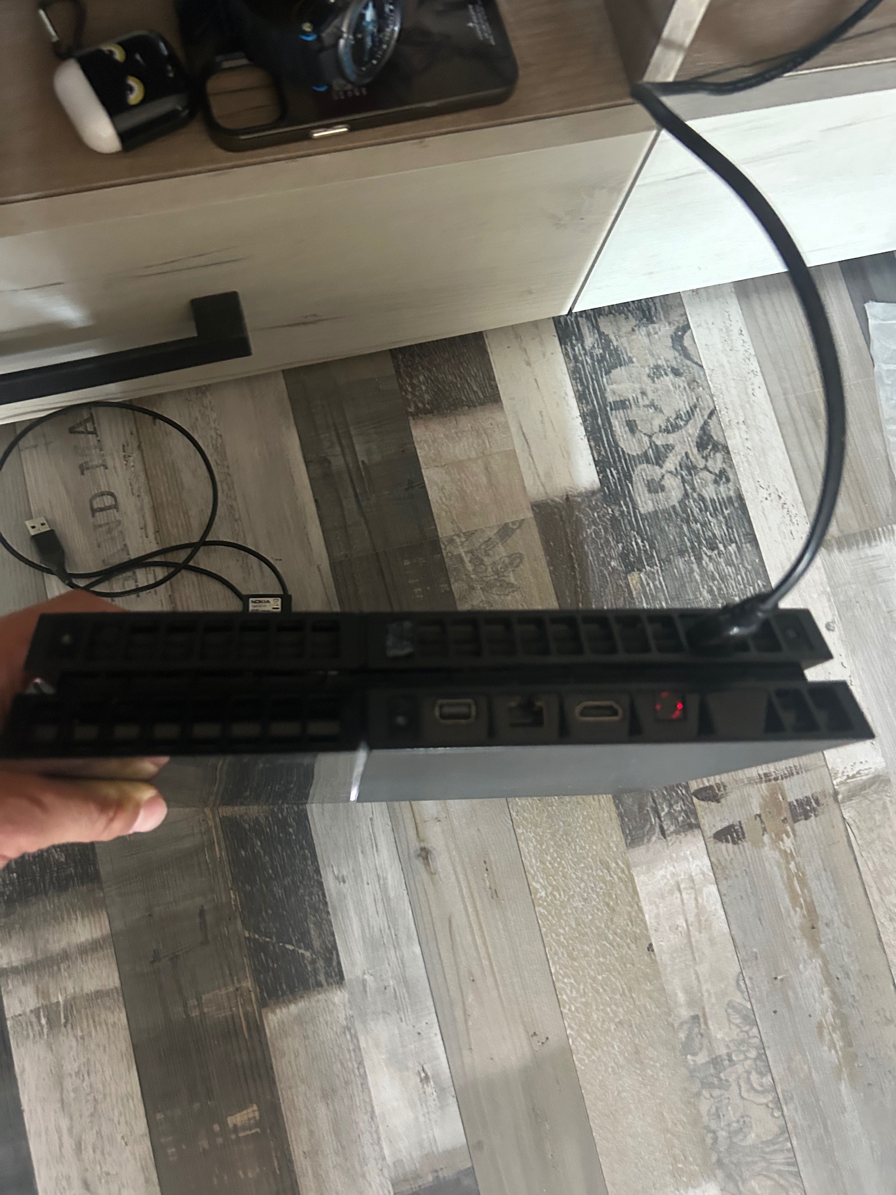 PlayStation 4 с 7 игри