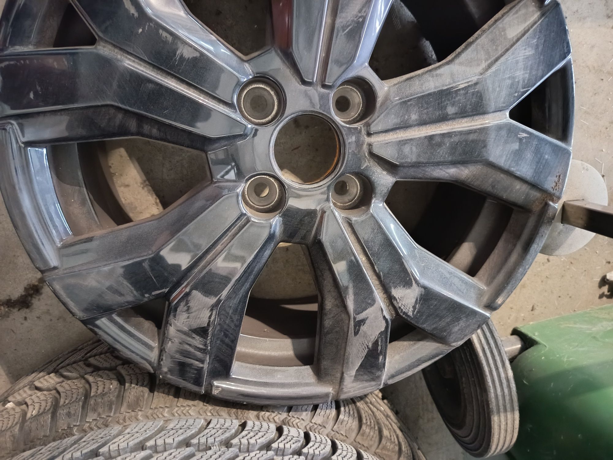 Jante aluminiu Duster și sandero