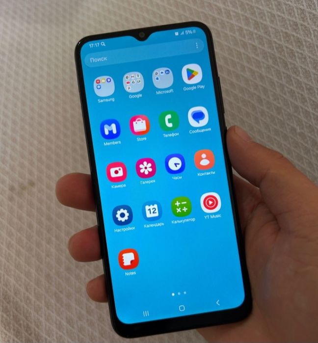 Продам телефон Samsung A04 память 32гб