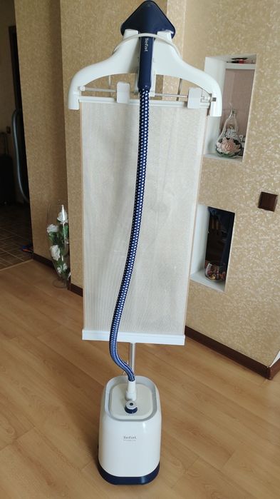 Продам отпариватель Tefal, требует ремонта