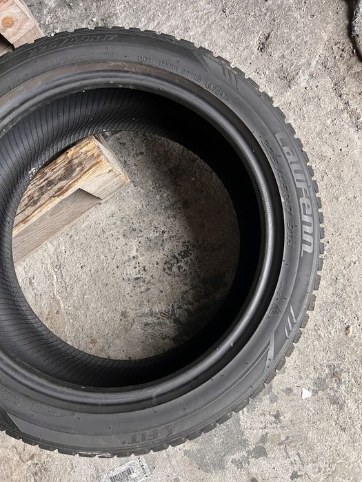 2 anvelope iarna 225/45/17 , Laufen , DOT 2021