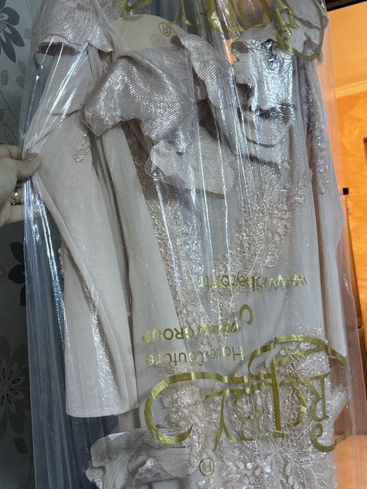 Официална Рокля Носена за 2 часа