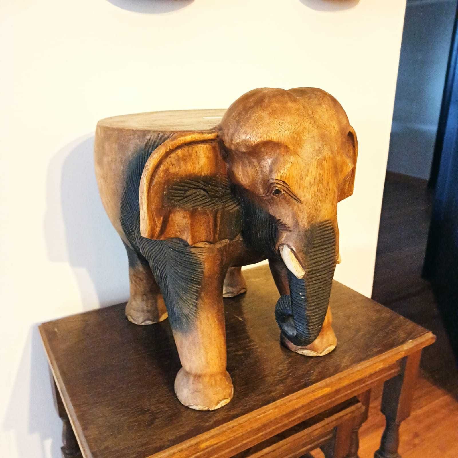 Scaun lemn/ suport flori elefant